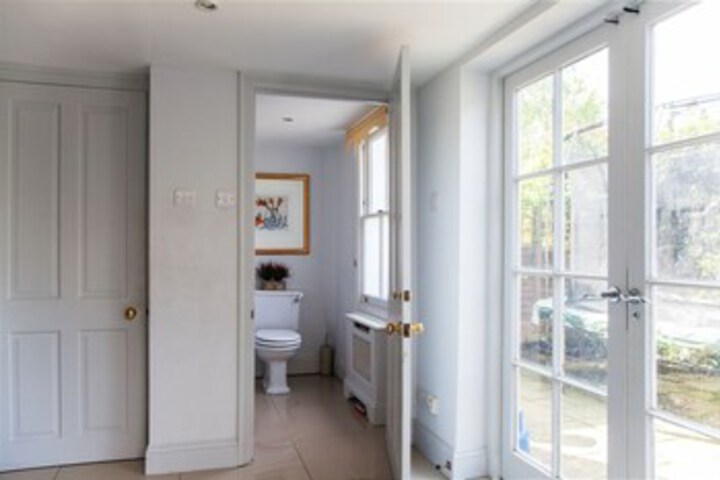 Room 6 of 26