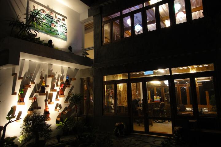 Hotel 64 of 73