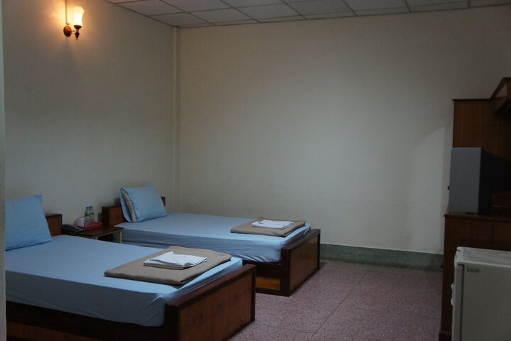 Room 19 of 32