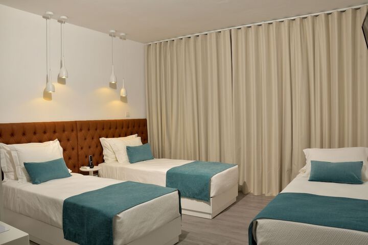Room 14 of 63