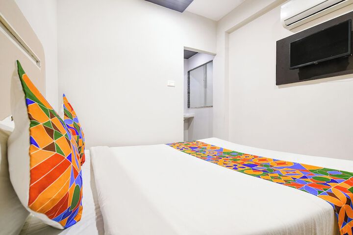 Room 21 of 38