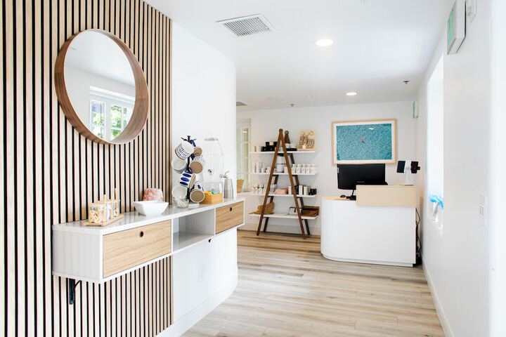 Hotel Interior 86 of 114