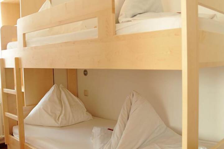 Room 7 of 26
