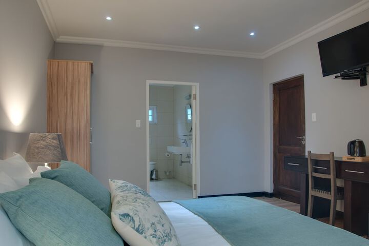 Room 11 of 170
