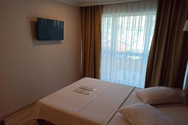 Room 14 of 62