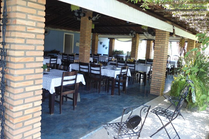 Dining 76 of 115