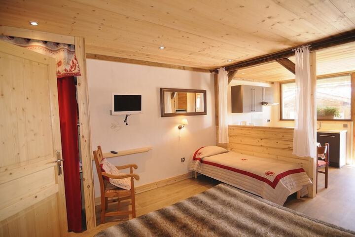 Room 7 of 46