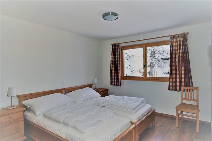 Room 5 of 22