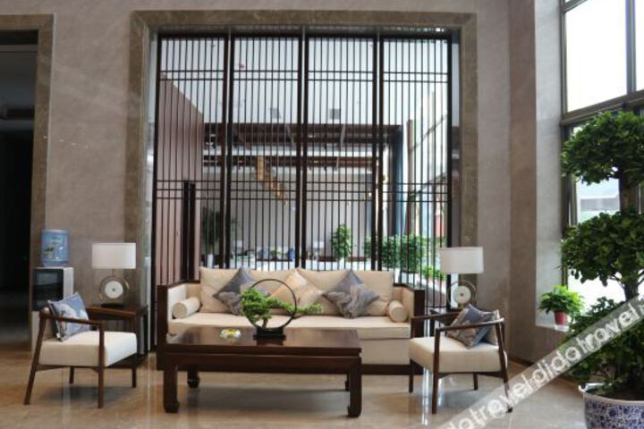 Hotel Interior 18 of 27
