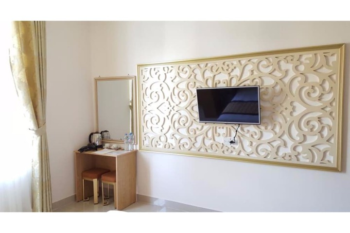 Room 30 of 44