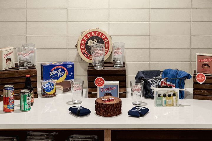 Snack bar