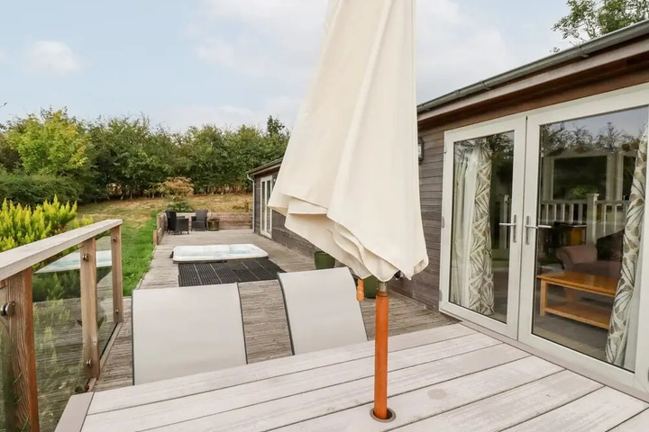 Terrace/Patio 6 of 15