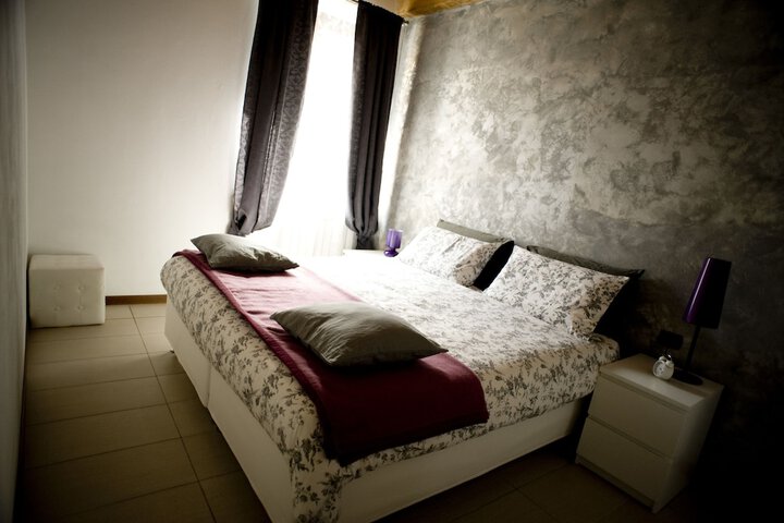 Room 10 of 43