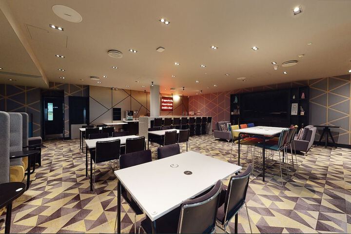 Business Center 44 of 50