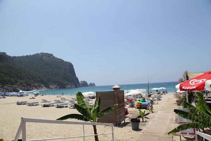 Beach 38 of 46