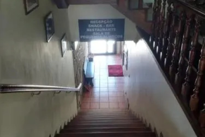 Room 14 of 21