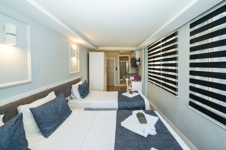 Room 47 of 60