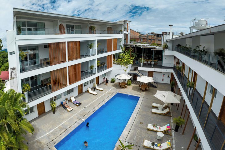 Hotel 143 of 146