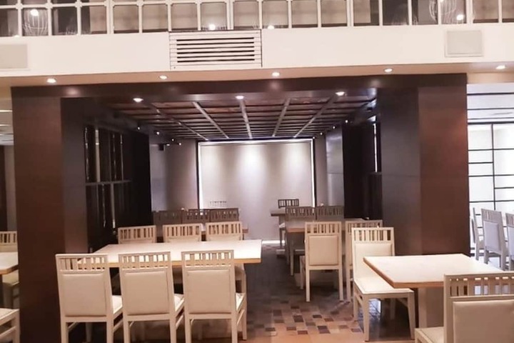 Business Center 11 of 14