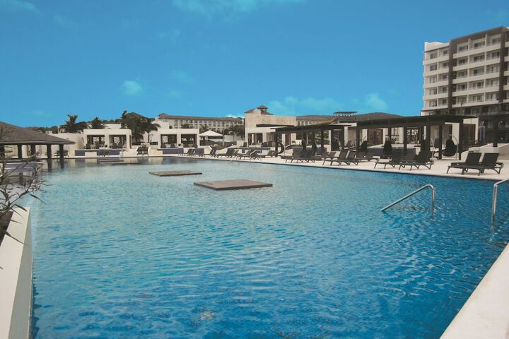 Pool 76 of 167