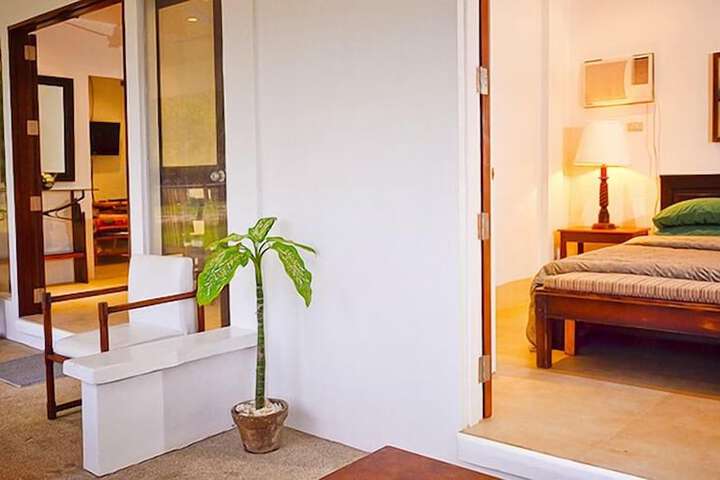 Room 25 of 60