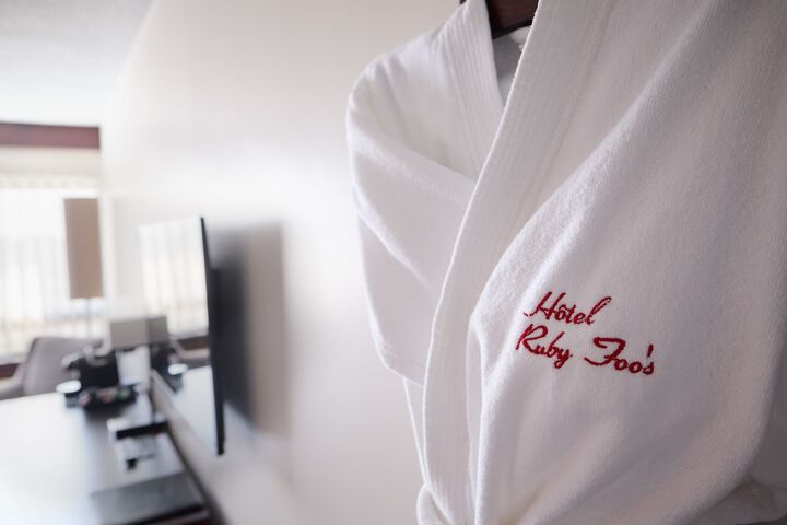 Room amenity