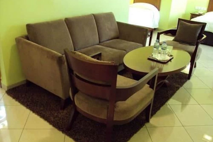 Room 4 of 22