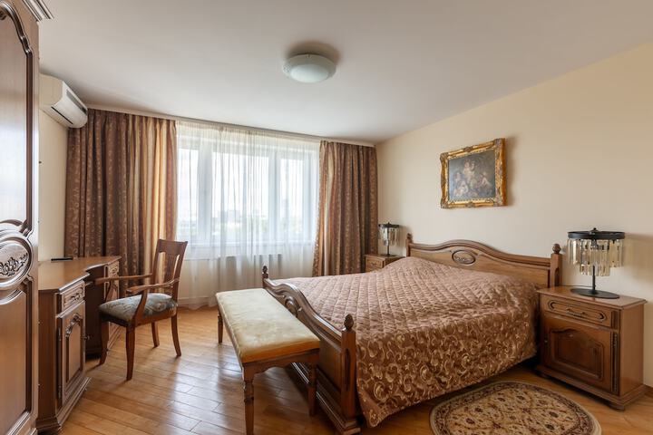 Room 18 of 62
