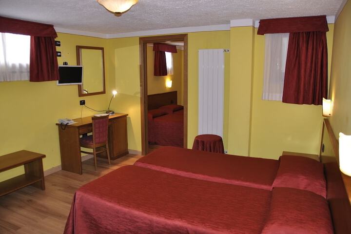 Room 5 of 46