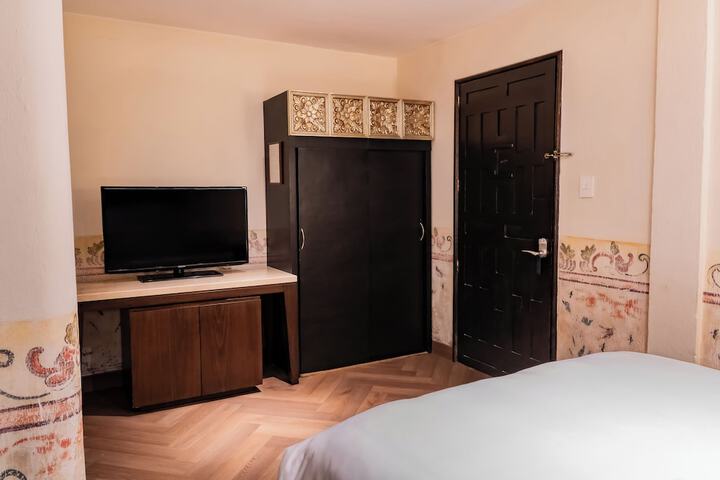Room 50 of 92