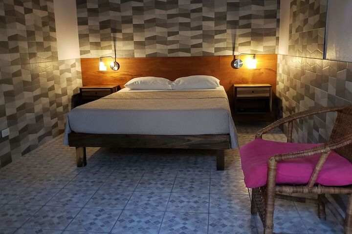Room 22 of 97
