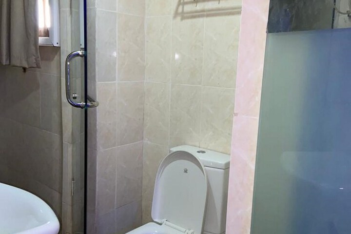 Room 16 of 22