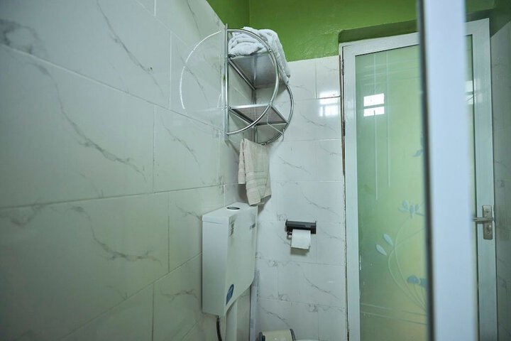 Room 15 of 21