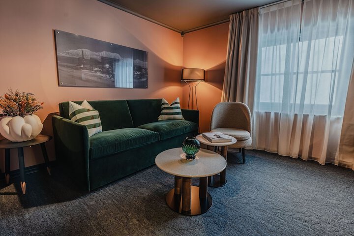 Room 17 of 105