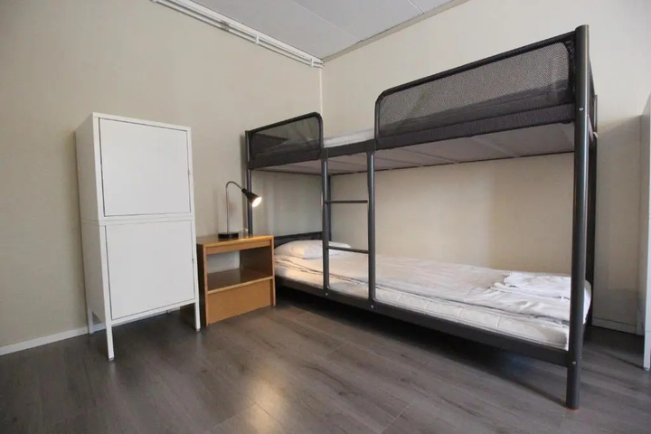 Room 2 of 15