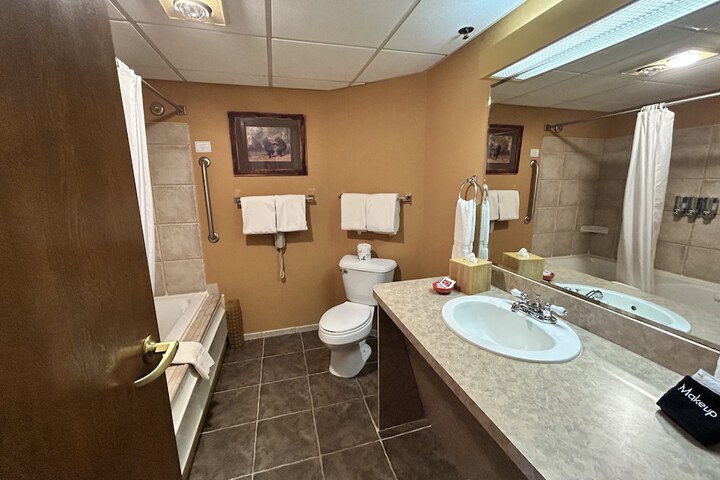 Room 190 of 259