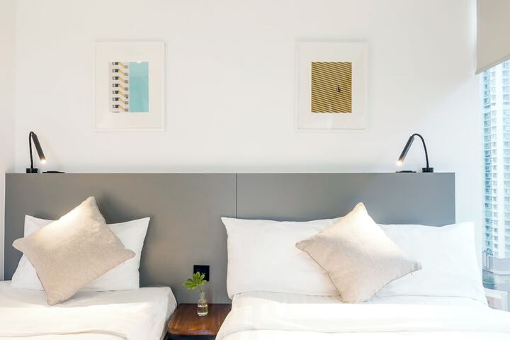 Room 25 of 80
