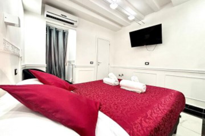 Room 54 of 82