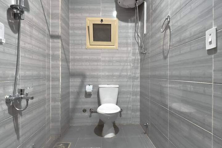 Room 33 of 44