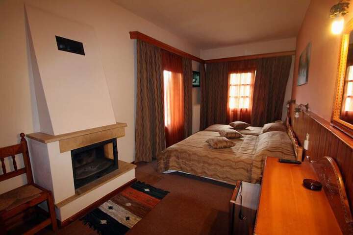 Room 11 of 31