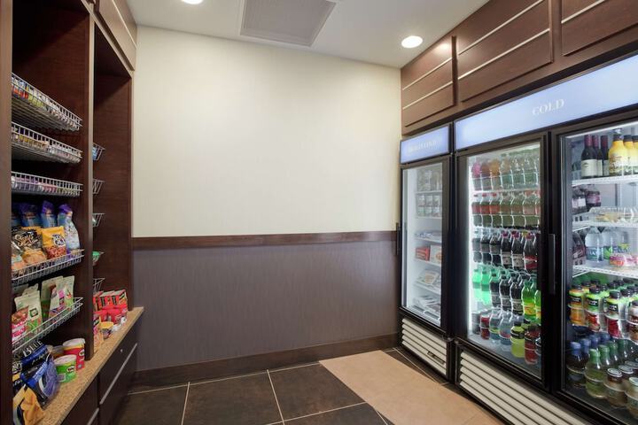 Snack bar