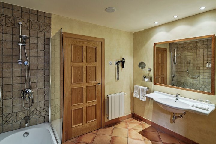 Clean Restrooms