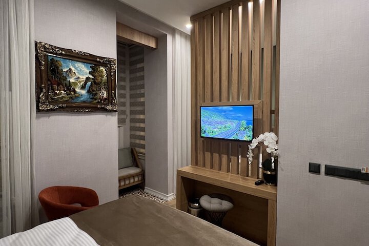 Room 19 of 47