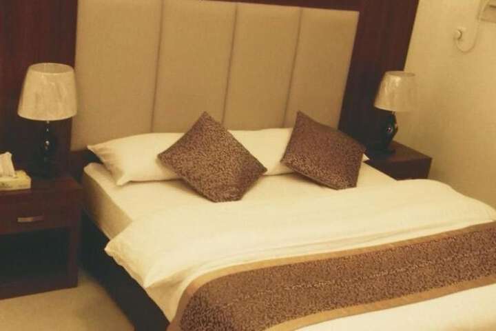 Room 3 of 6