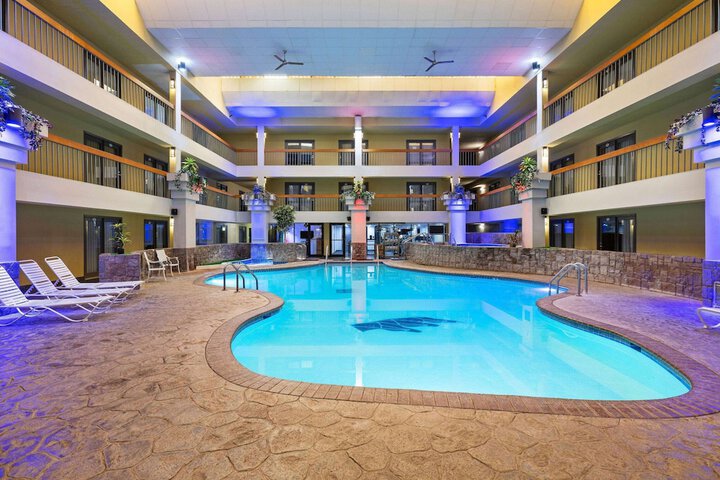 Pool 40 of 66