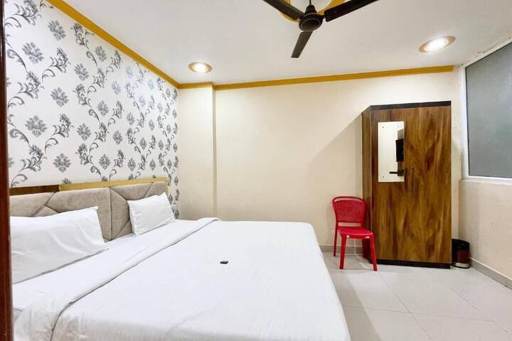 Room 21 of 42