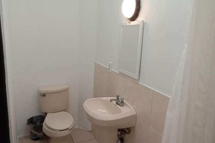 Room 10 of 13