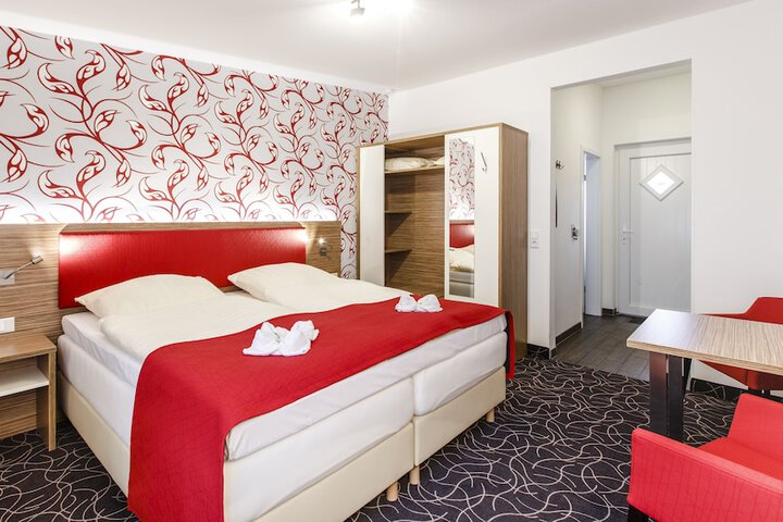 Room 21 of 52