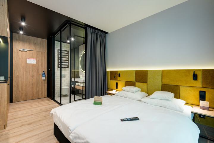 Room 7 of 95