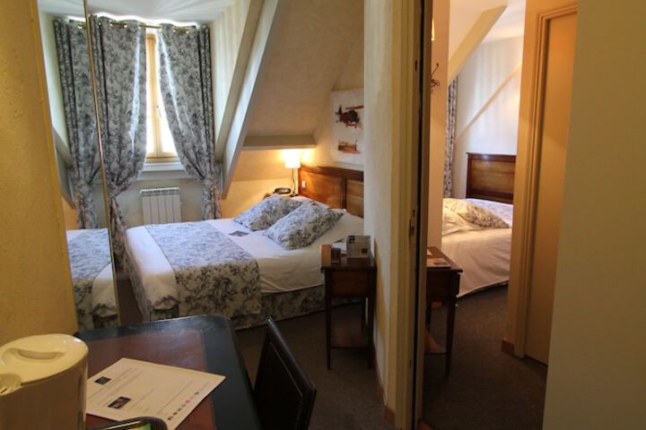 Room 21 of 35